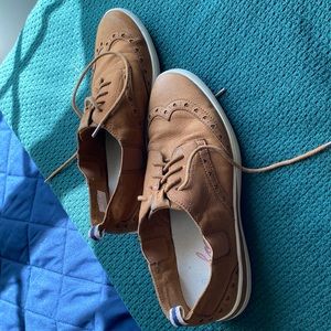 Brown leather flexED shoes womens size 8